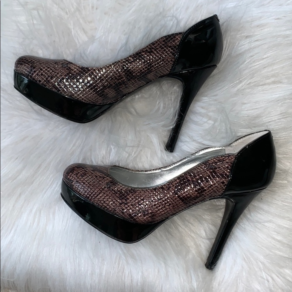 Guess Python Inspired High Heels Sz 7 - image 1